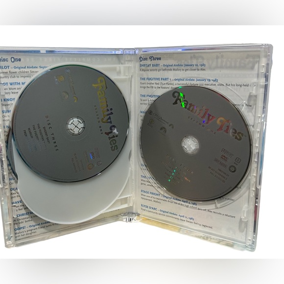 Classic Tv Show Family Ties The Complete First Season DVD Set - Picture 3 of 4